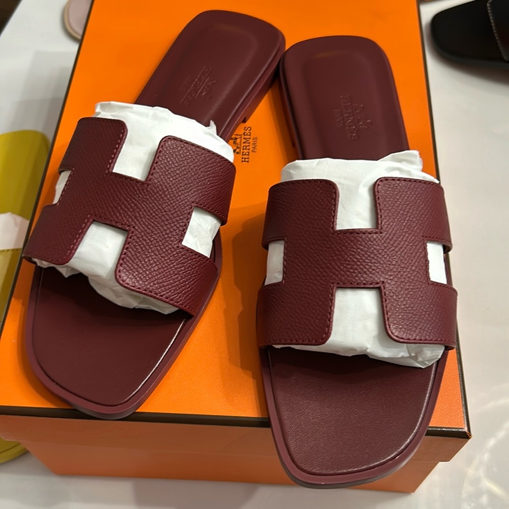 Brand new hermes burgundy rough H oran sandal with box and dust bags